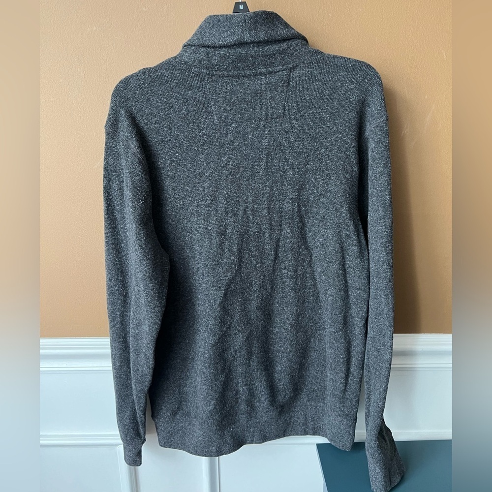 Banana Republic Ultra-Soft Waffle Charcoal Grey Cowl Neck Sweater Size M - Picture 3 of 5
